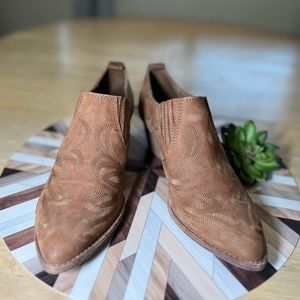 Vintage Dolce Vita Western Style Booties